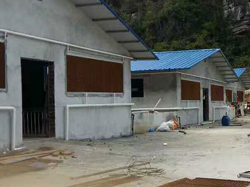 猪厂水帘风机安装